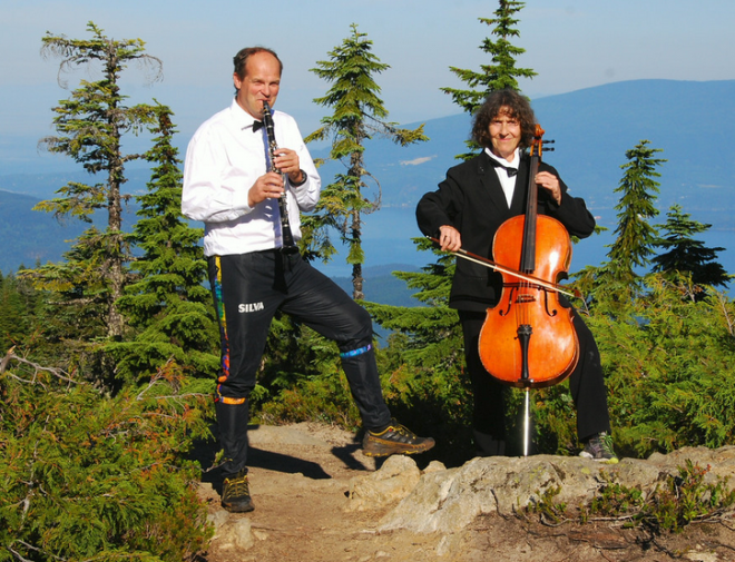 The sounds of the oboe and cello carried a fair ways down the climb. photo credit: ?
